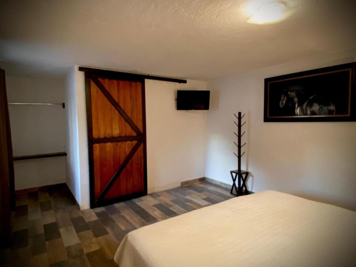 Cabanas, Suites Y Habitaciones Rancho San Jorge Bernal Exteriér fotografie