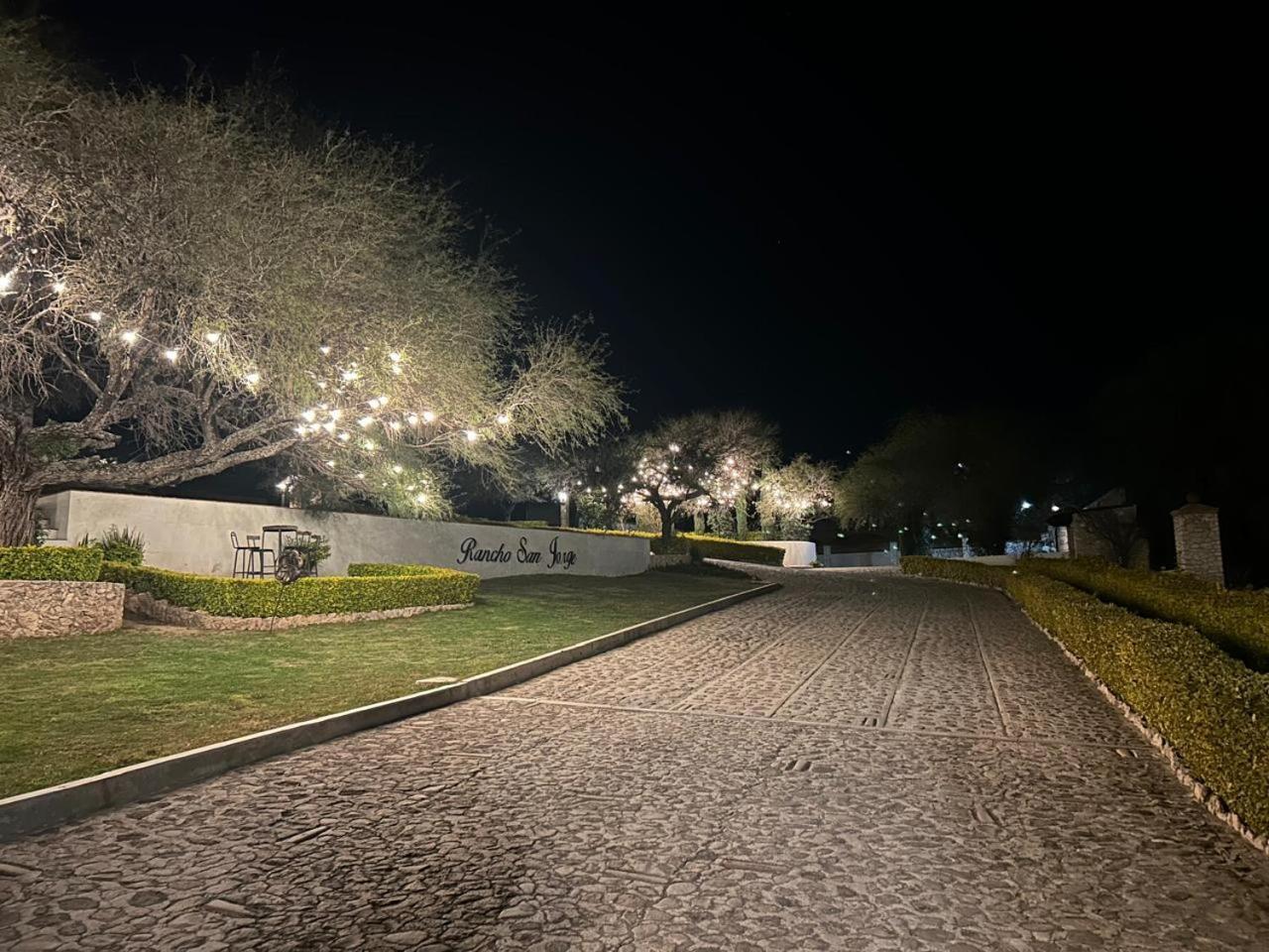 Cabanas, Suites Y Habitaciones Rancho San Jorge Bernal Exteriér fotografie